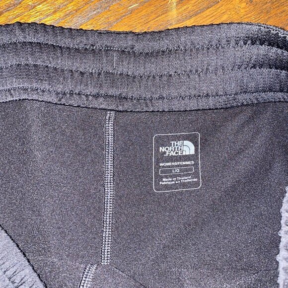 The North Face Black Drawstring Shorts - Picture 6 of 12